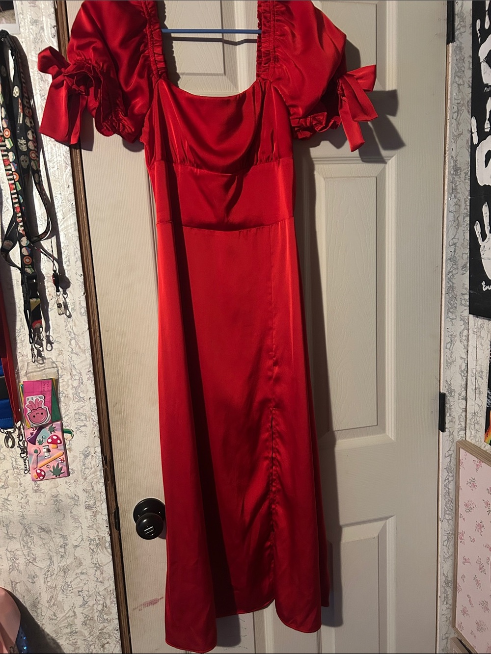 Francesca's Collections Red Satin Midi Dress with Puff Sleeves